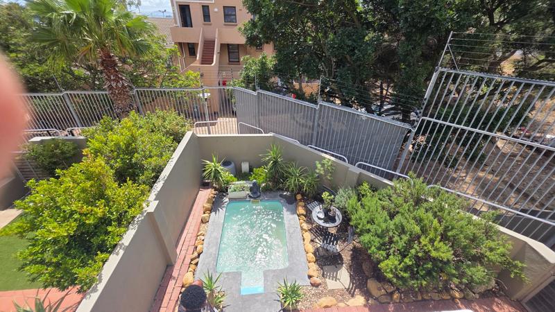 3 Bedroom Property for Sale in Zonnebloem Western Cape
